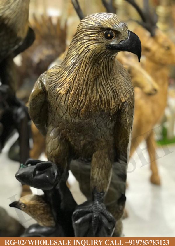 Wooden statues online,Wooden statues manufacturers, Wooden statues wholesale, Wooden idols near me, Corporate Gifts,eagle,festive décor,statue manufacures